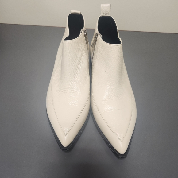 Everlane The Boss Cream Bone Boots Booties Pebbled Leather Size 8.5 - Picture 2 of 12